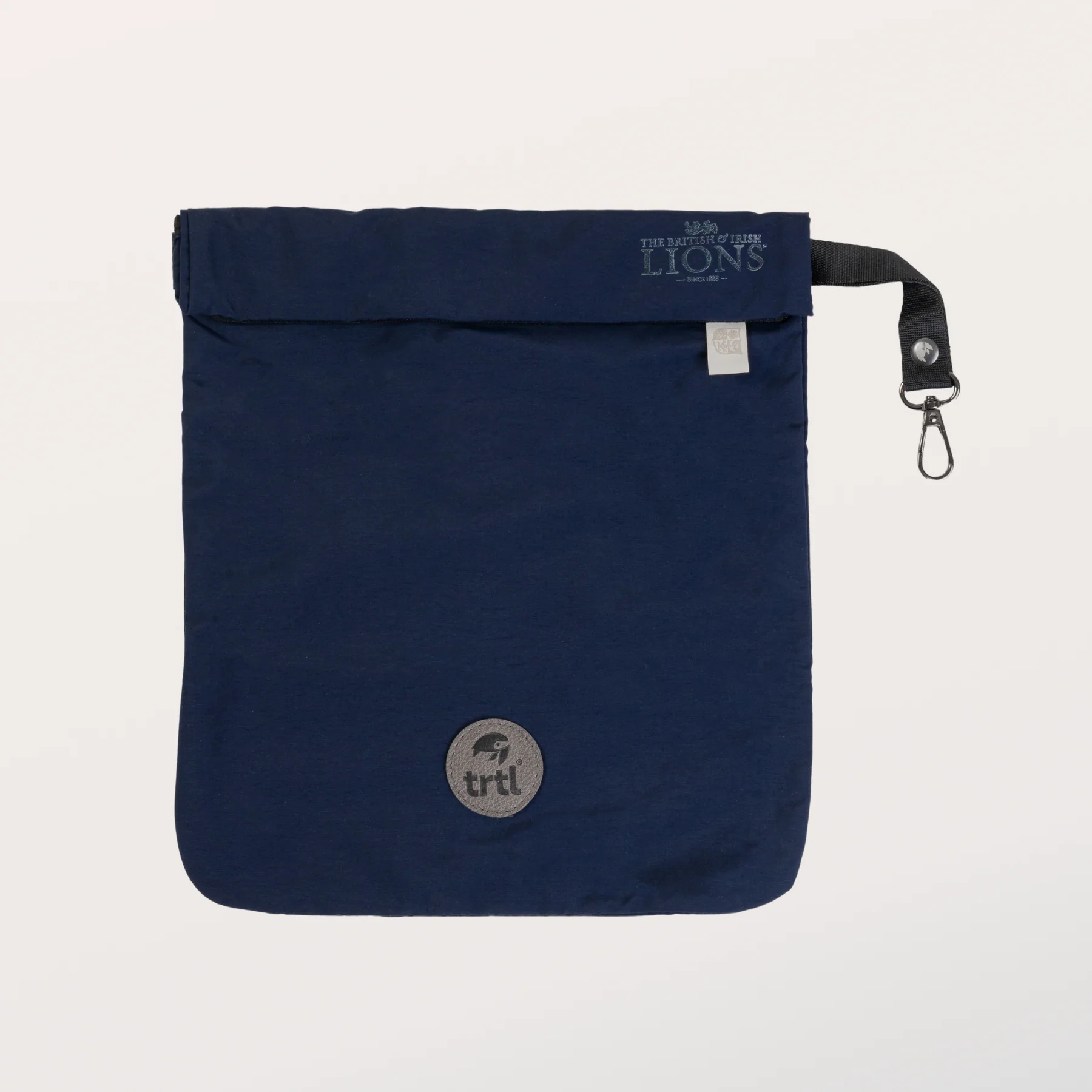 The British & Irish Lions™ x Trtl Travel Pillow Cool - Image 16