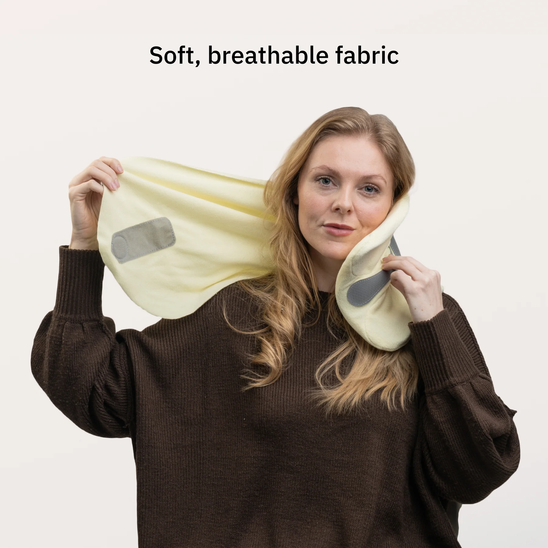 TRTL TRAVEL PILLOW - Image 15