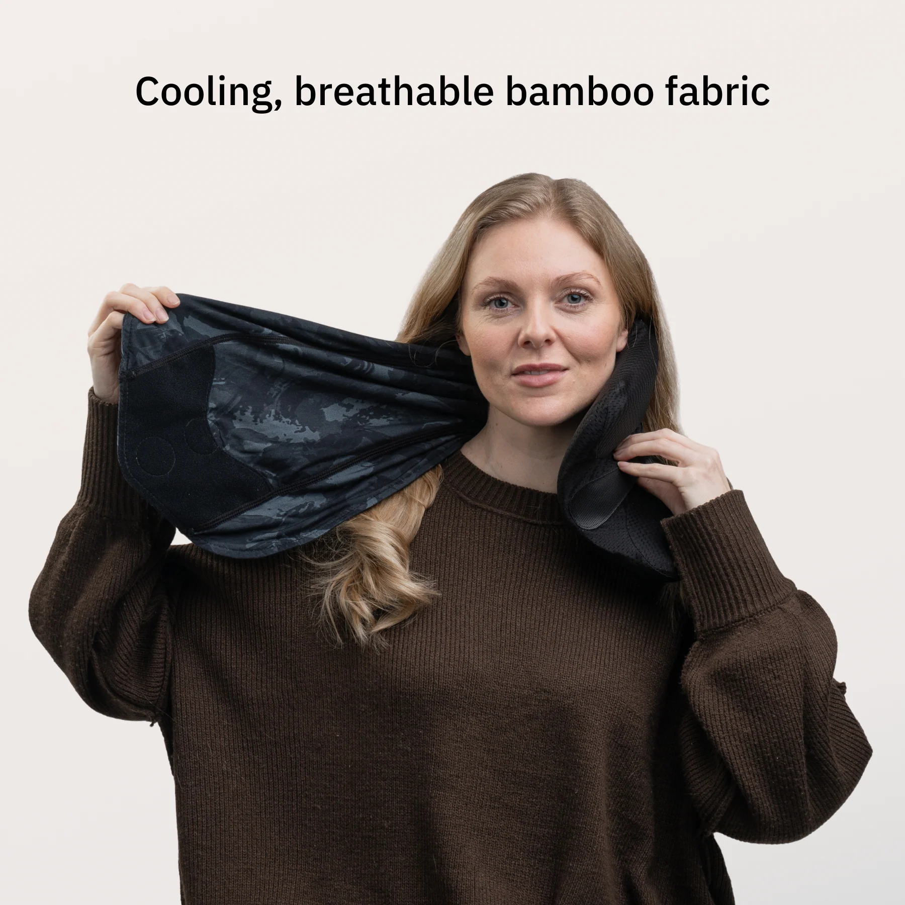 Trtl Travel Pillow Cool All Blacks Edition Officially Licensed - Image 3